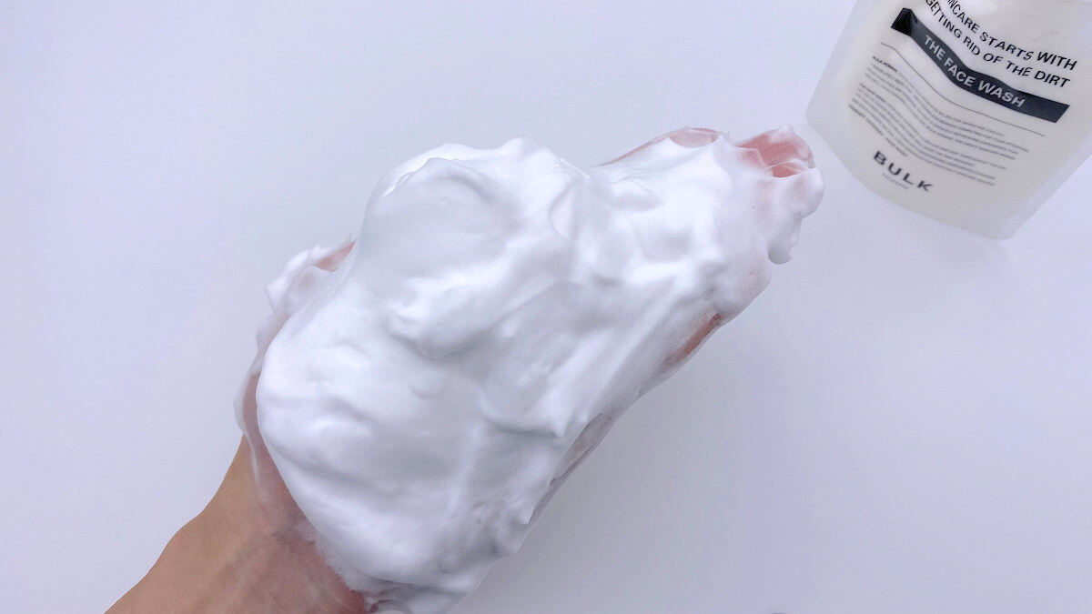 バルクオムの洗顔料の泡