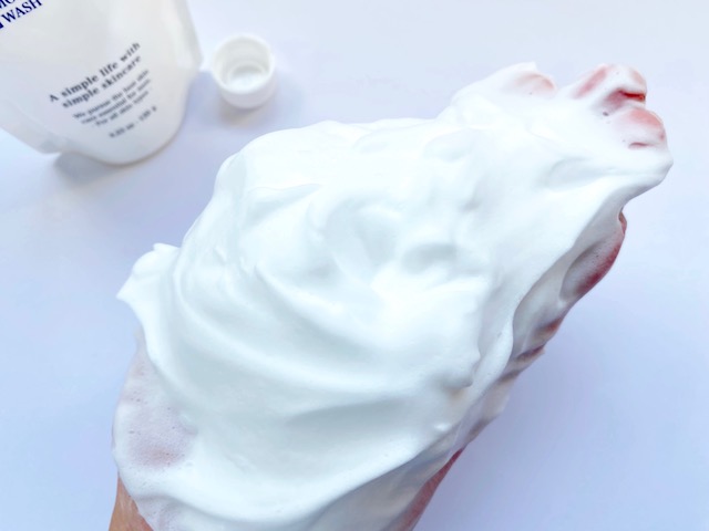 ホロベルの洗顔料で作ったもちもちの濃密泡