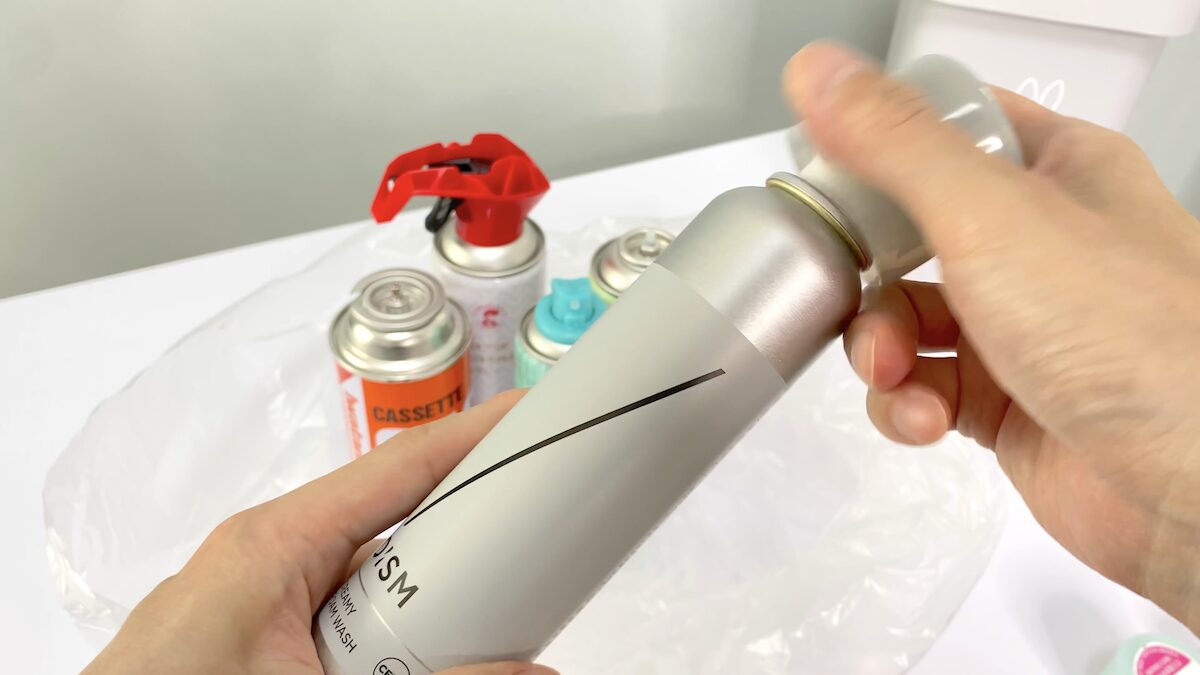 DISMのスプレー缶