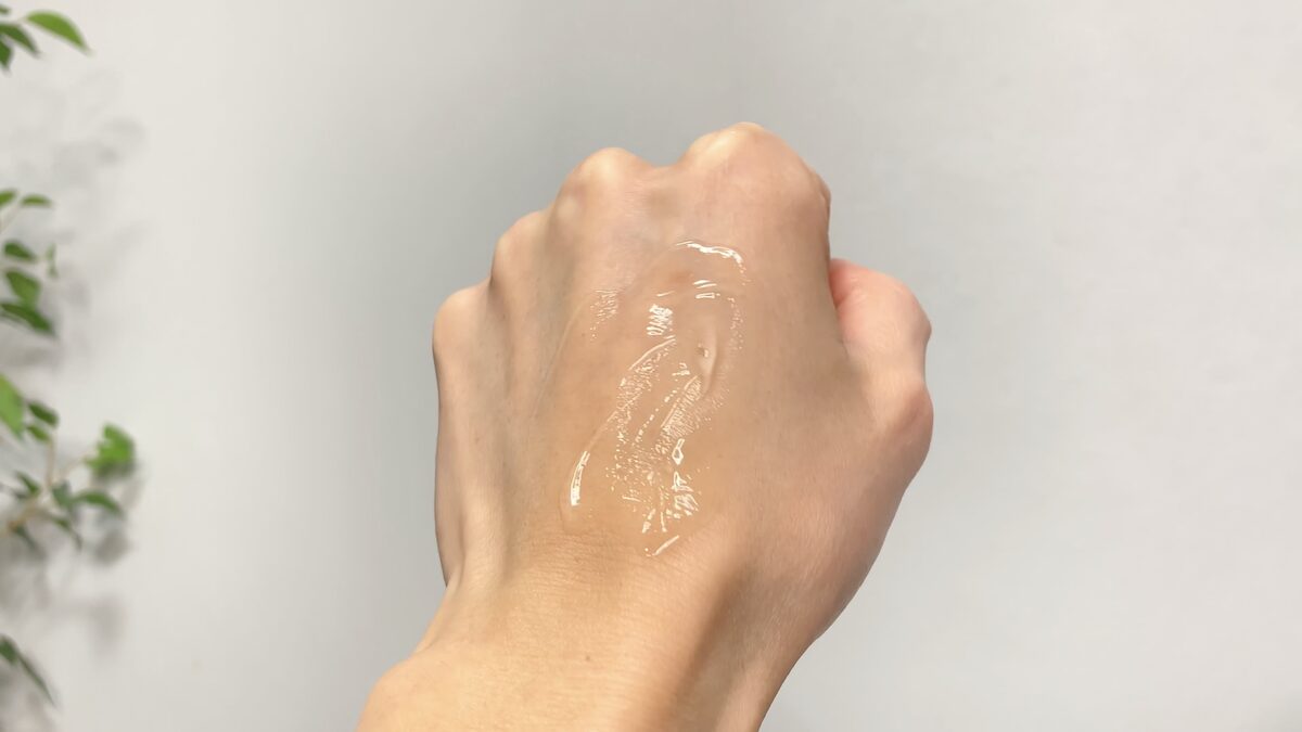 透明なので髭が見えやすいシェービングジェルタイプ