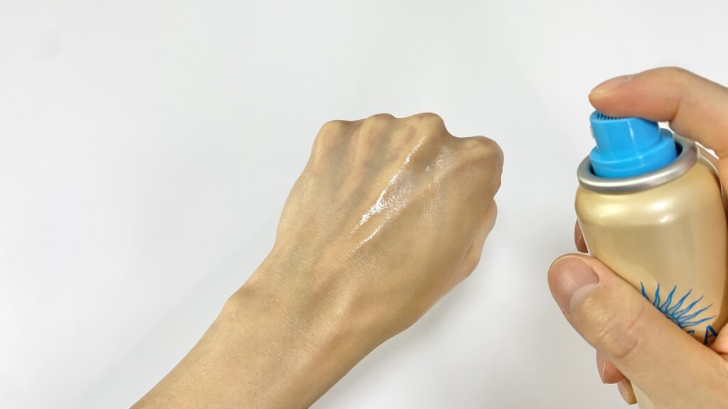 「アネッサ パーフェクトUV スキンケアスプレー NA」のテクスチャー